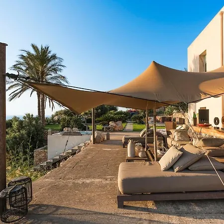 Designer Loft On The Gulf شقة