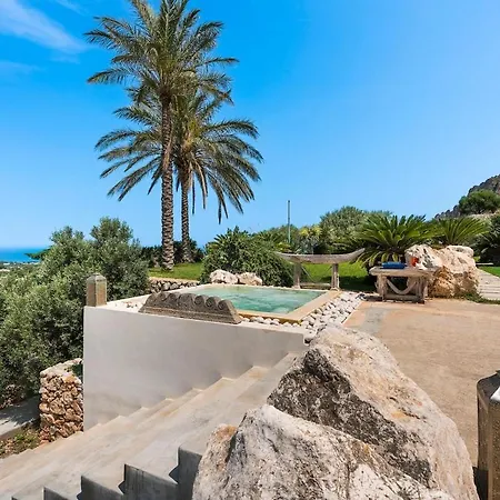 Designer Loft On The Gulf דירה *